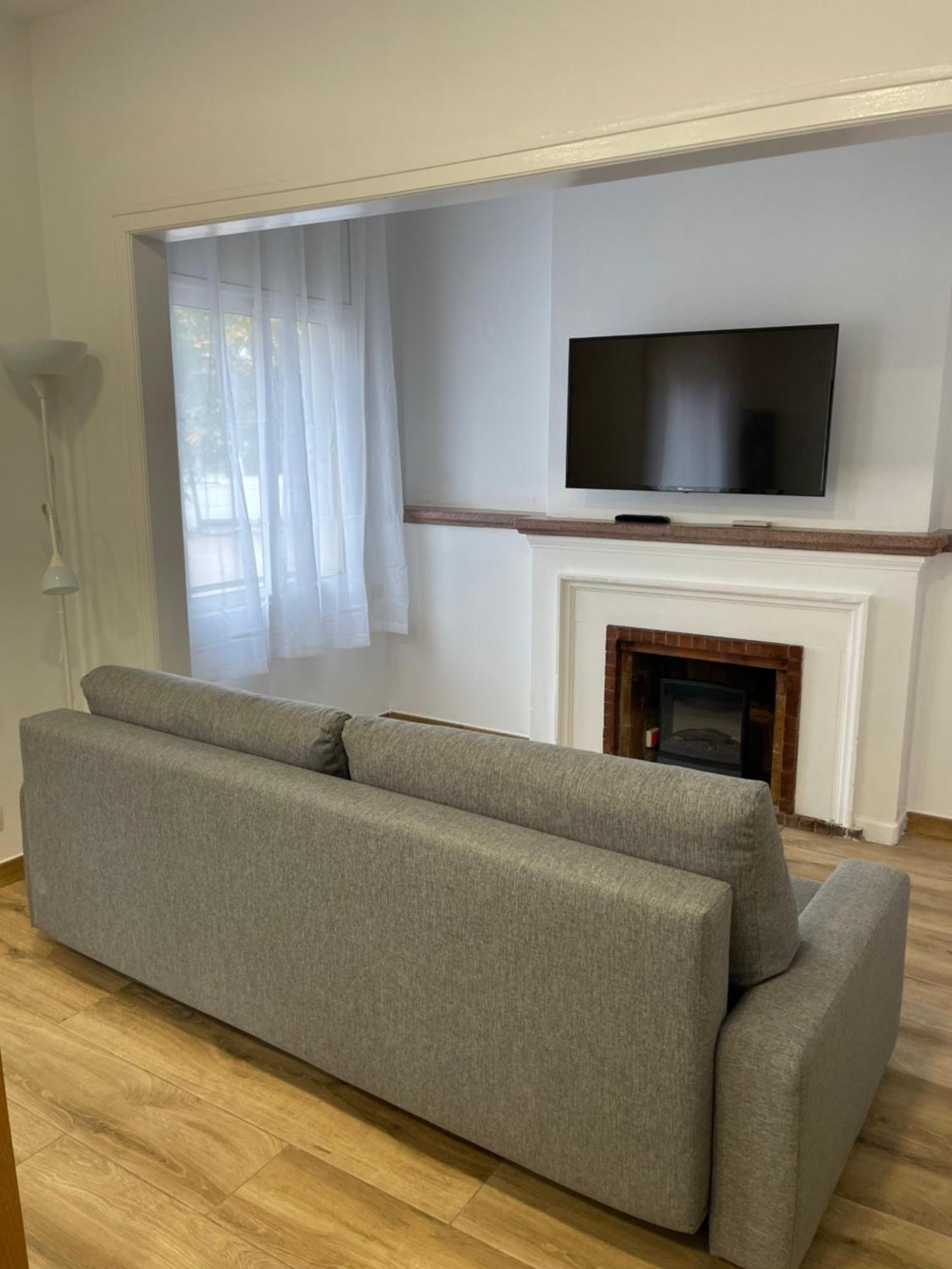 Apartamentos Tarradellas Sants Estacio برشلونة المظهر الخارجي الصورة