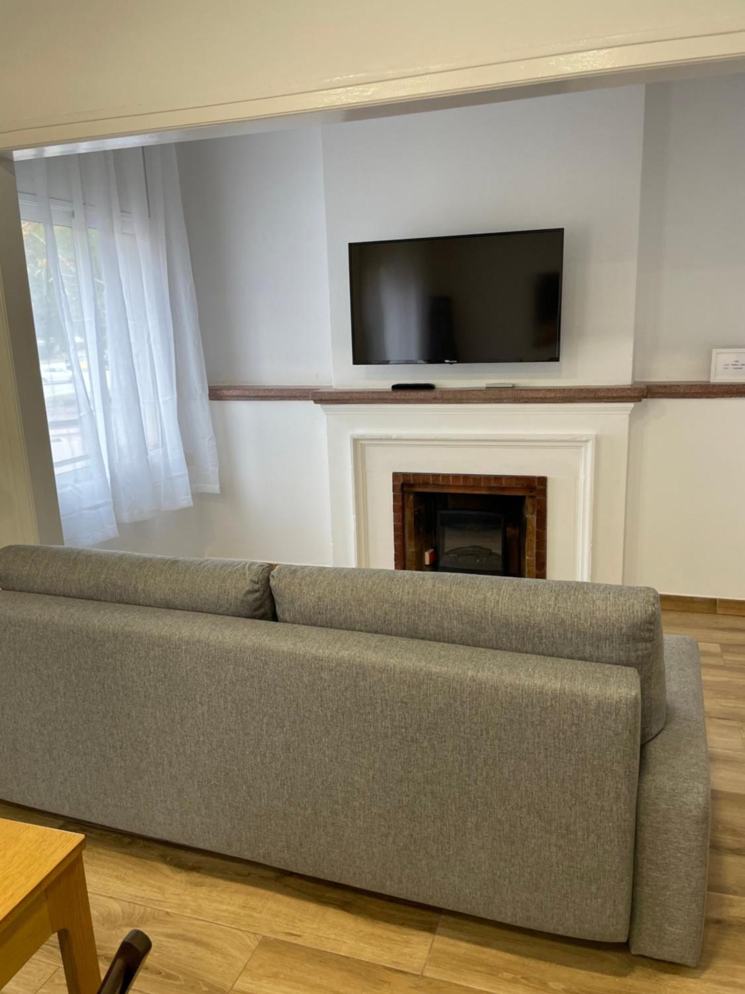 Apartamentos Tarradellas Sants Estacio برشلونة المظهر الخارجي الصورة