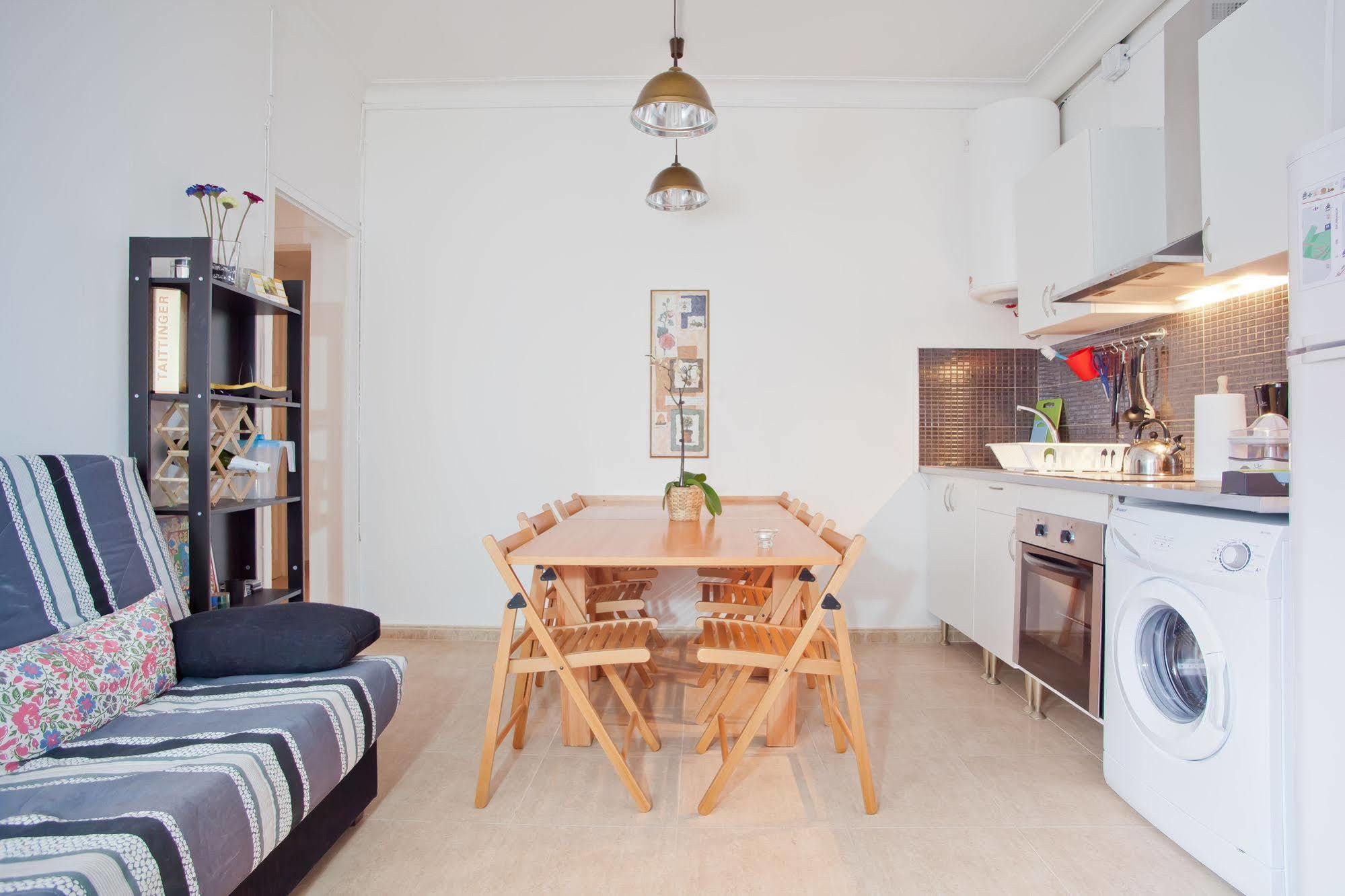 Apartamentos Tarradellas Sants Estacio برشلونة المظهر الخارجي الصورة