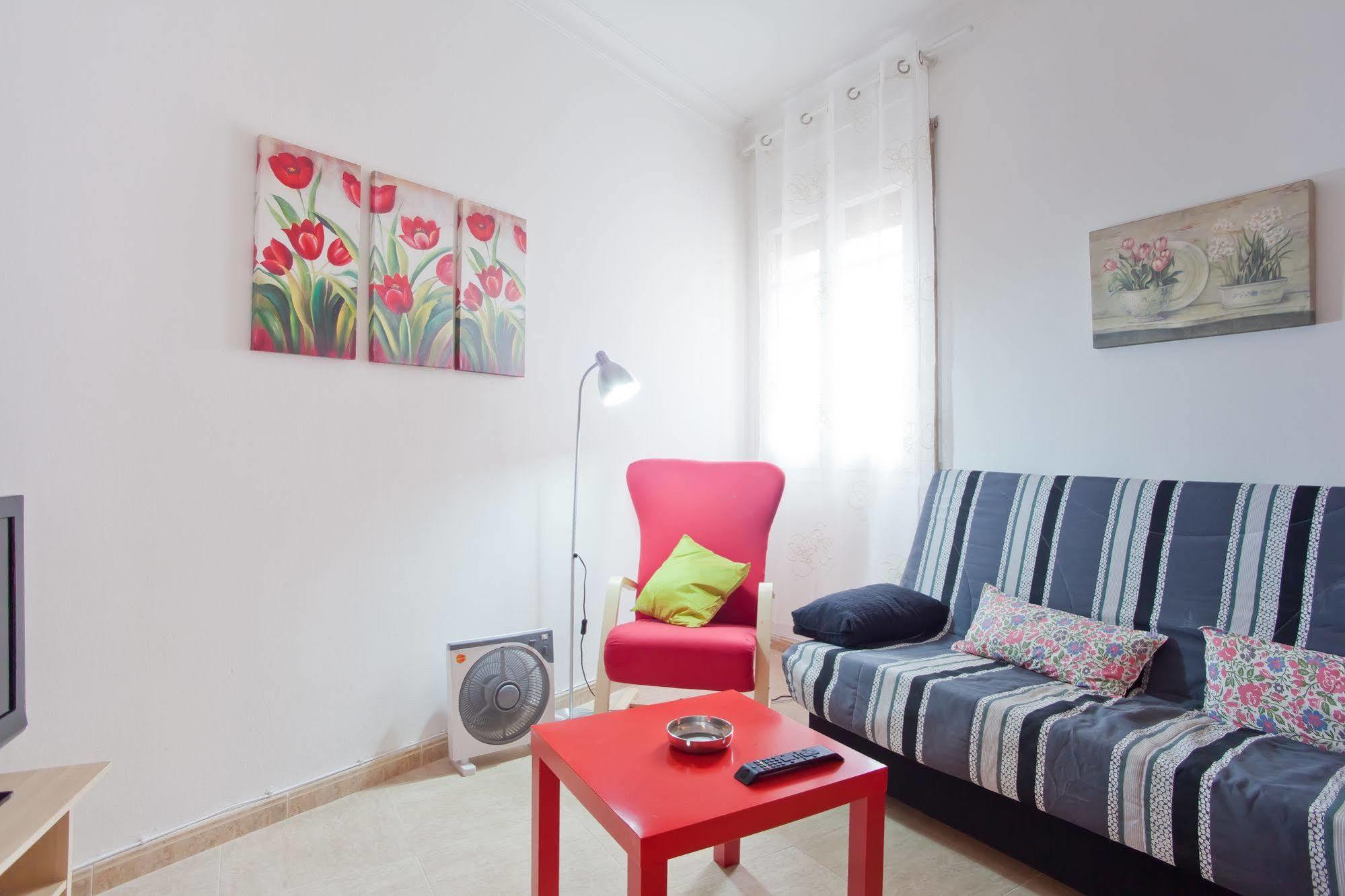 Apartamentos Tarradellas Sants Estacio برشلونة المظهر الخارجي الصورة